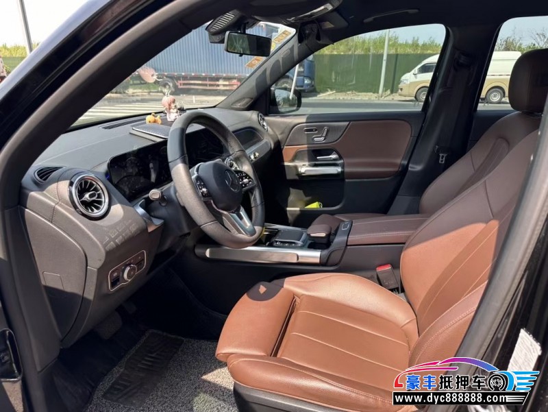 21年奔驰GLB轿车抵押车出售