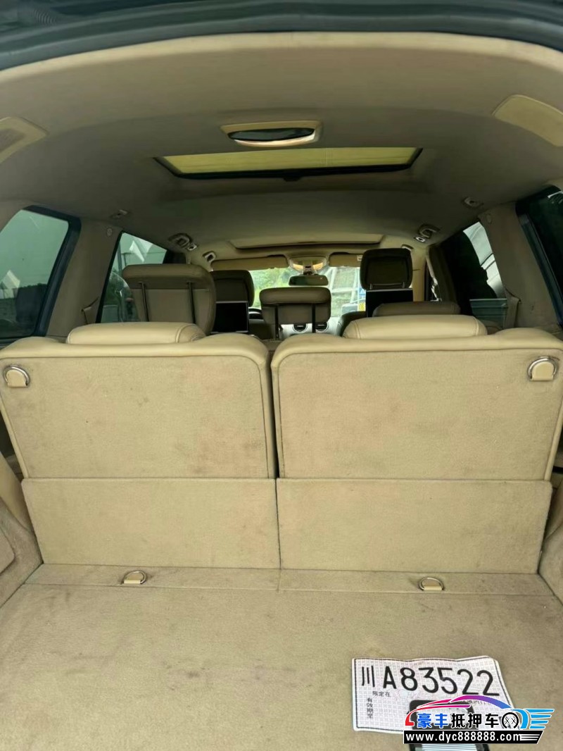 12年奔驰GL轿车抵押车出售