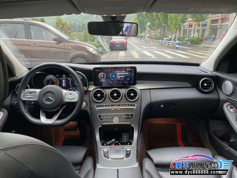 21年奔驰C轿车抵押车出售