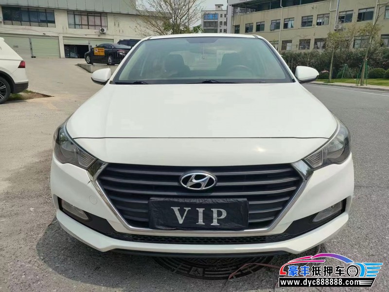 18年现代悦纳轿车抵押车出售