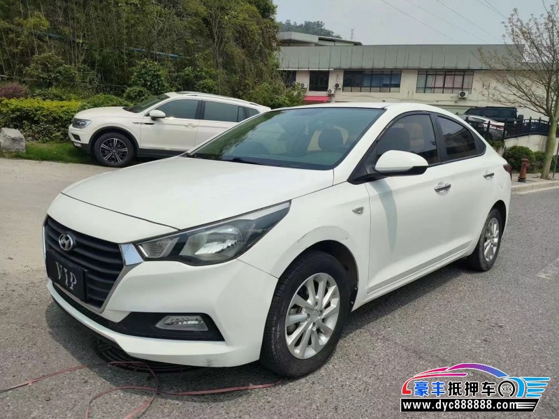 18年现代悦纳轿车抵押车出售