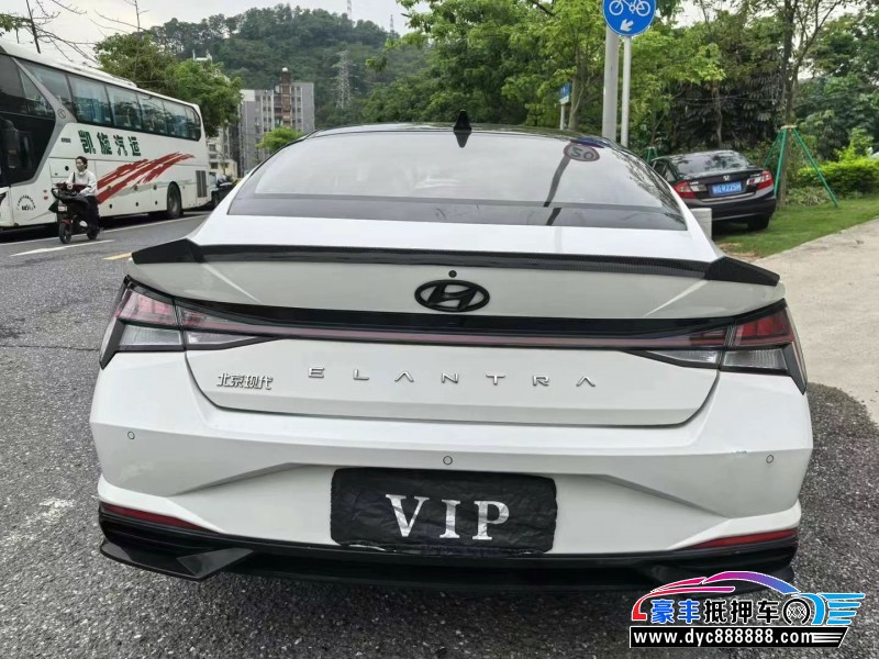 20年现代伊兰特轿车抵押车出售