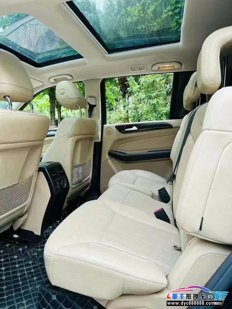 17年奔驰GLS轿车抵押车出售