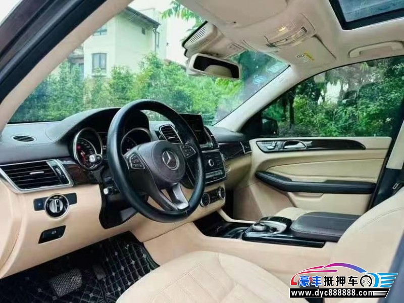 17年奔驰GLS轿车抵押车出售