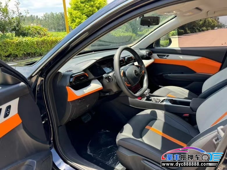 23年东风风神奕炫轿车抵押车出售