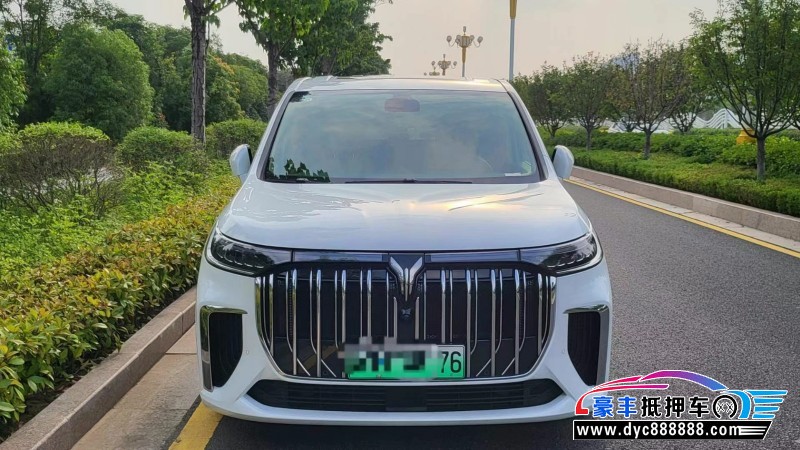 24年岚图梦想家轿车抵押车出售