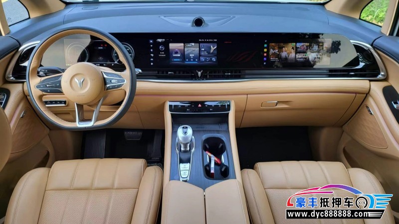 24年岚图梦想家轿车抵押车出售