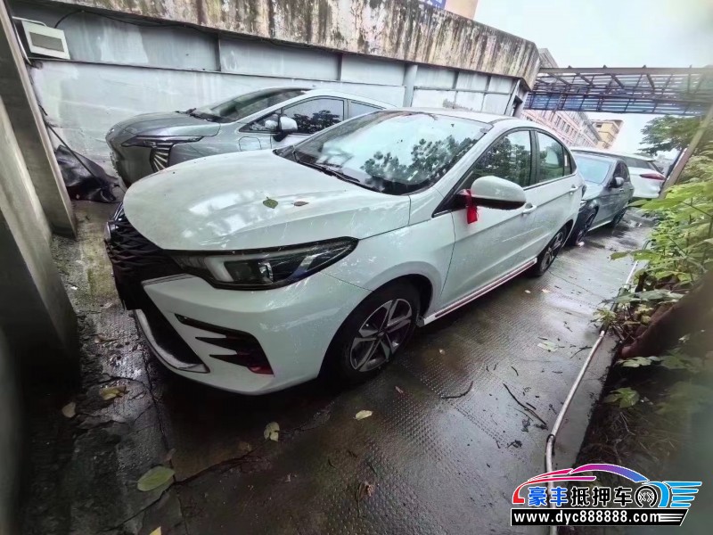 24年奇瑞艾瑞泽5轿车抵押车出售