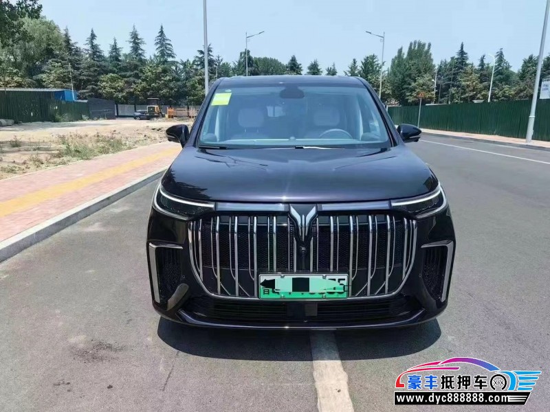 24年岚图梦想家轿车抵押车出售