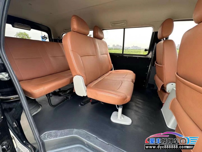 21年东风风行菱智轿车抵押车出售