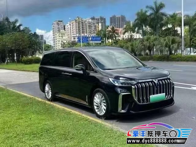 23年岚图梦想家轿车抵押车出售