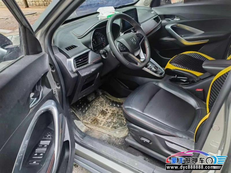 19年宝骏510轿车抵押车出售