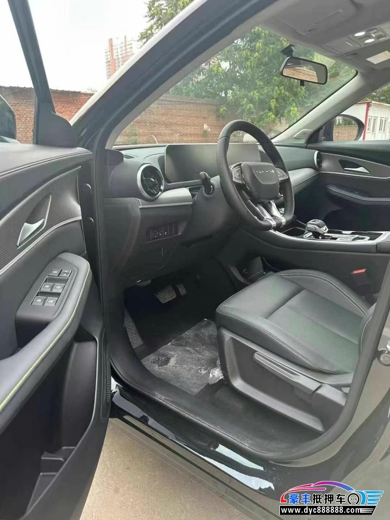 23年东风风行T5轿车抵押车出售