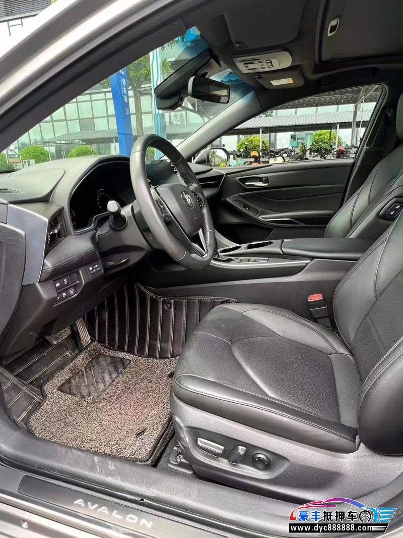 21年丰田亚洲龙轿车抵押车出售