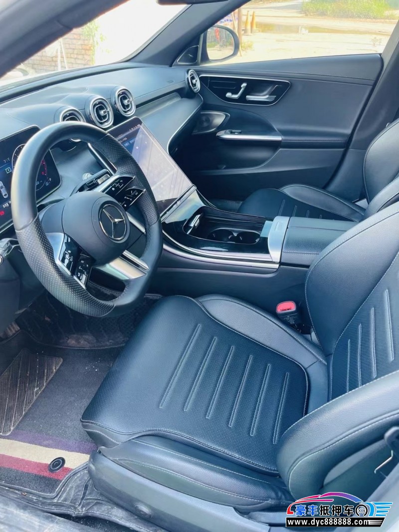 22年奔驰C轿车抵押车出售