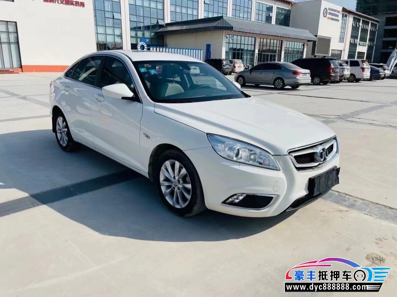 16年北汽绅宝D60轿车抵押车出售