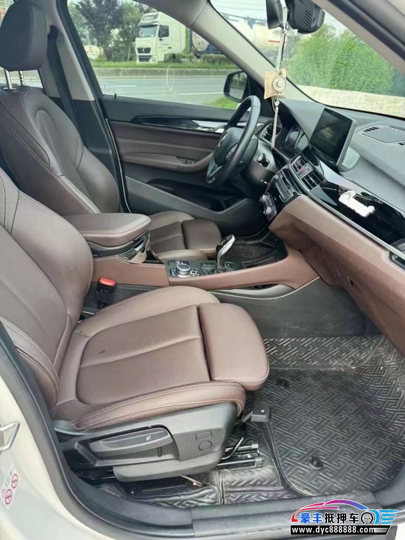 21年宝马X1轿车抵押车出售