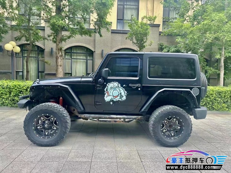 13年Jeep牧马人轿车抵押车出售