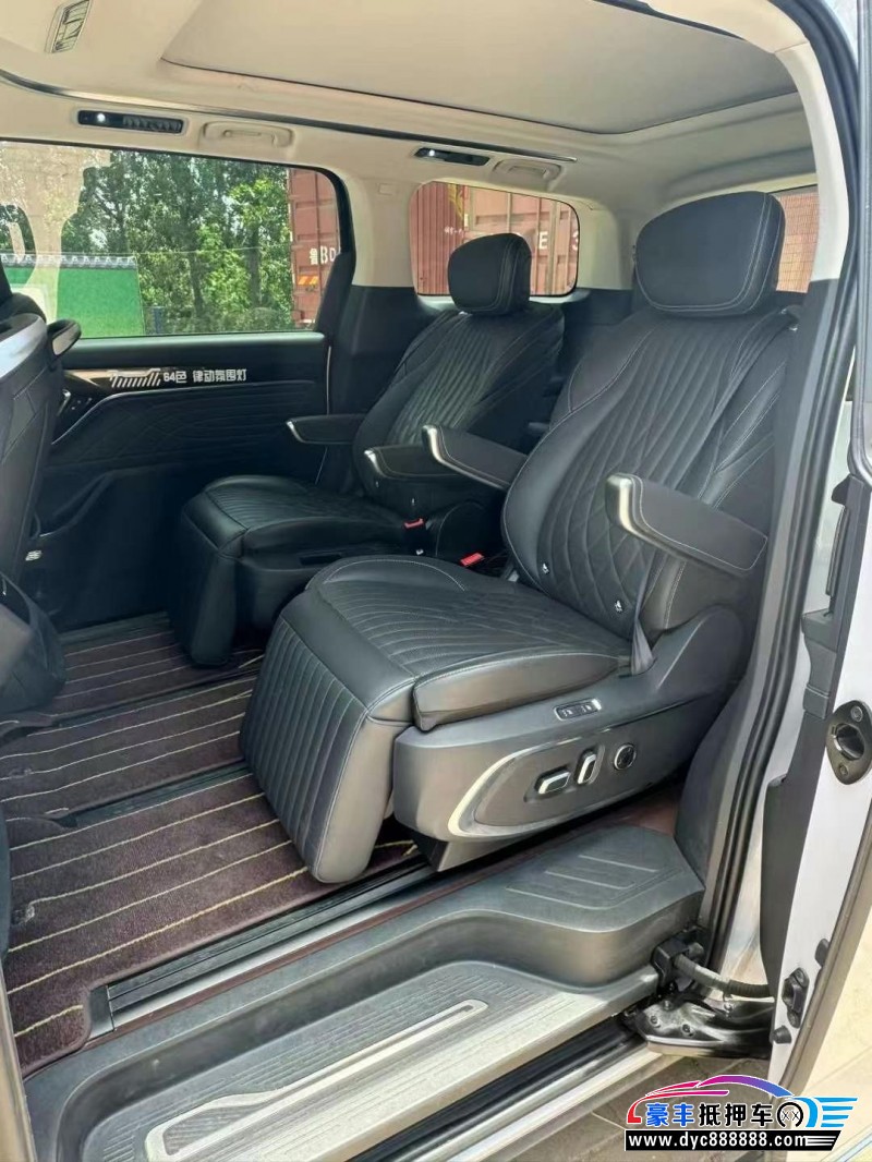 22年上汽大通G90MPV抵押车出售