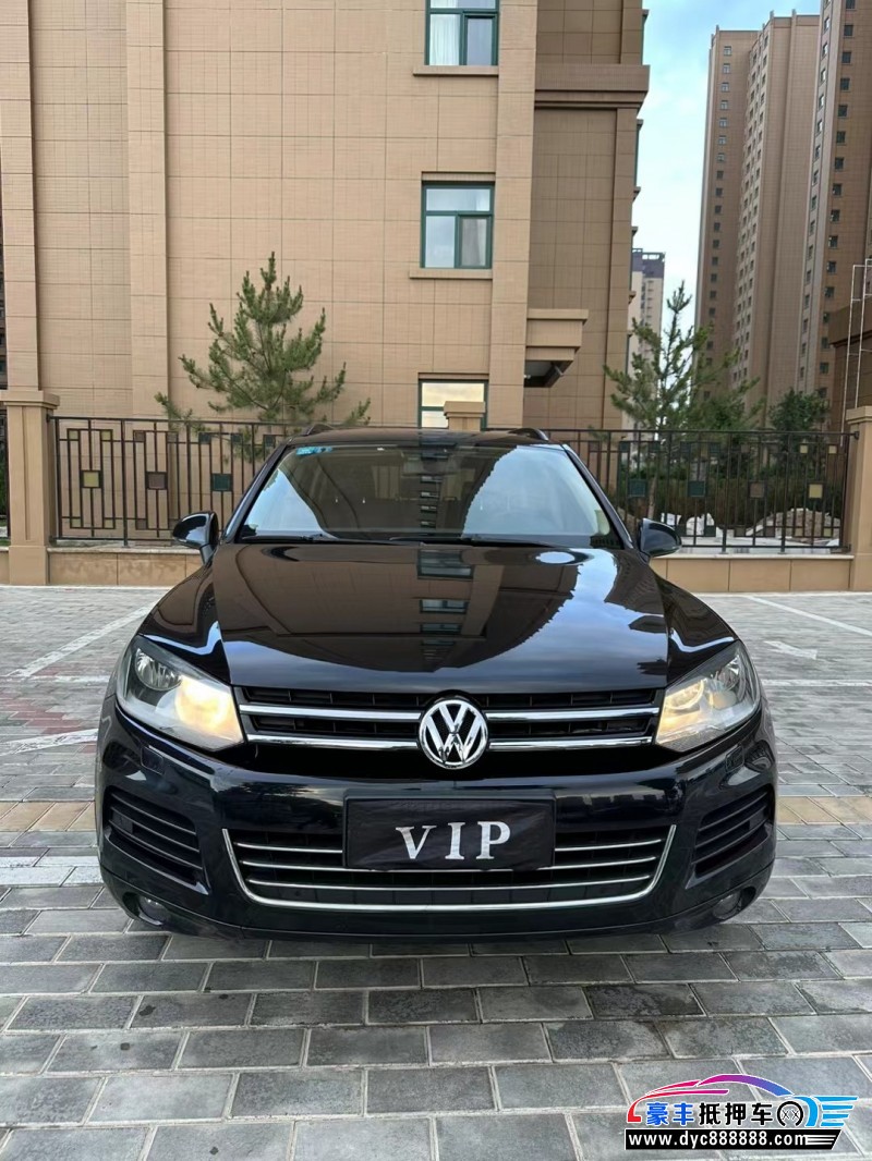 14年大众途锐轿车抵押车出售