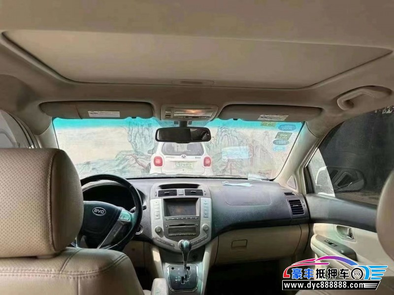 12年比亚迪S6轿车抵押车出售