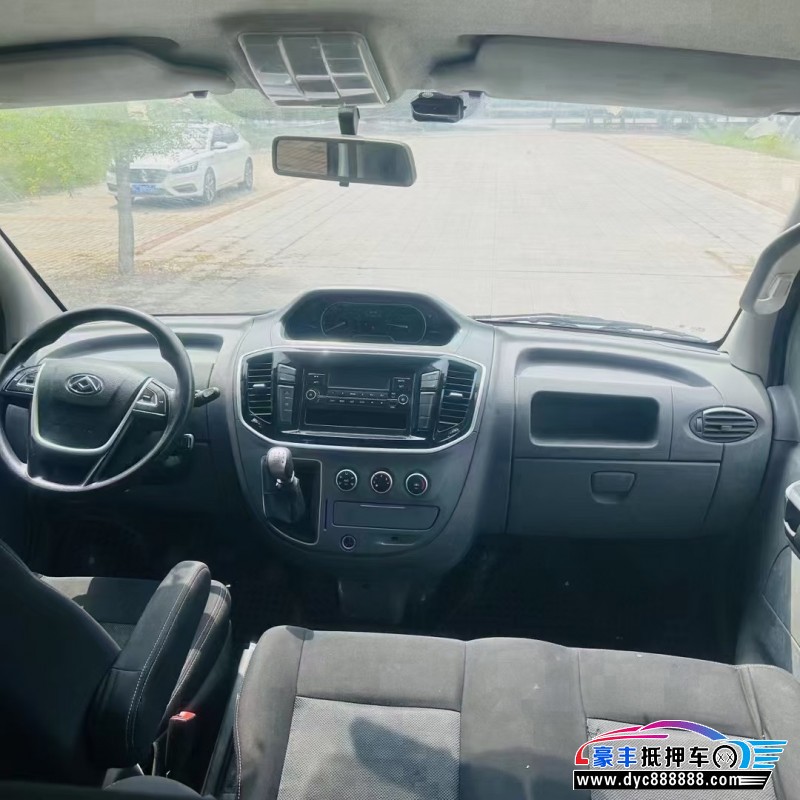 21年上汽大通V80MPV抵押车出售