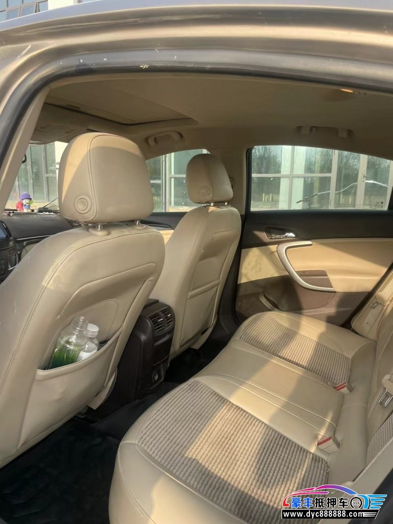 15年别克君威轿车抵押车出售