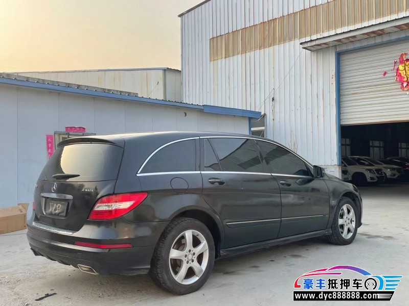 12年奔驰R轿车抵押车出售