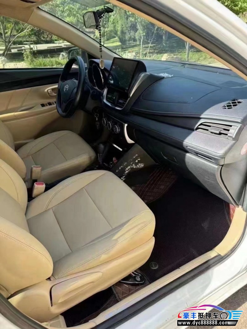 19年丰田致享轿车抵押车出售