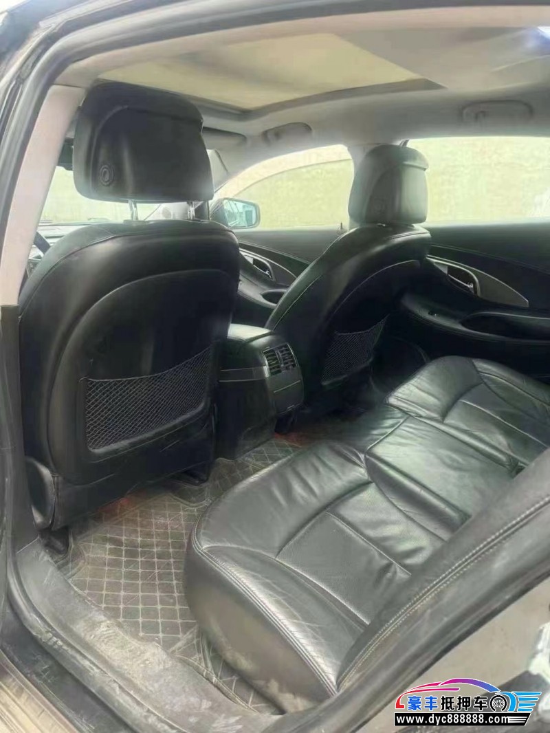 10年别克君威轿车抵押车出售