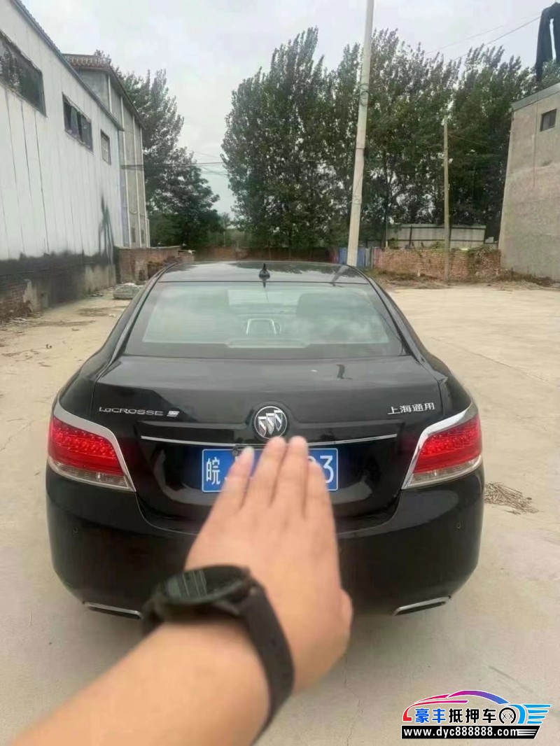 10年别克君威轿车抵押车出售