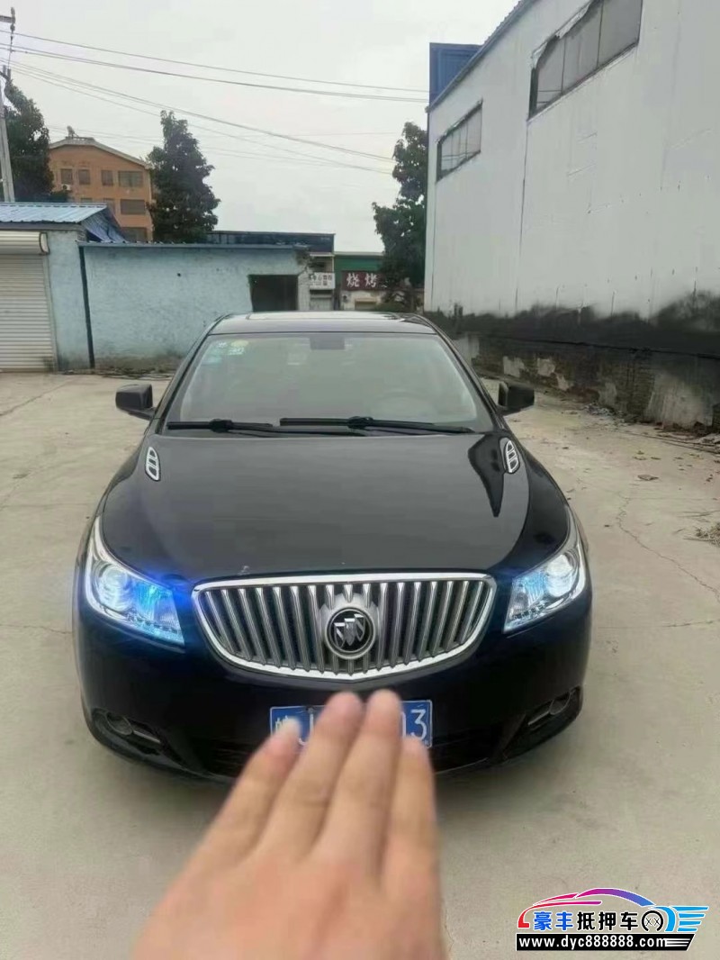 10年别克君威轿车抵押车出售