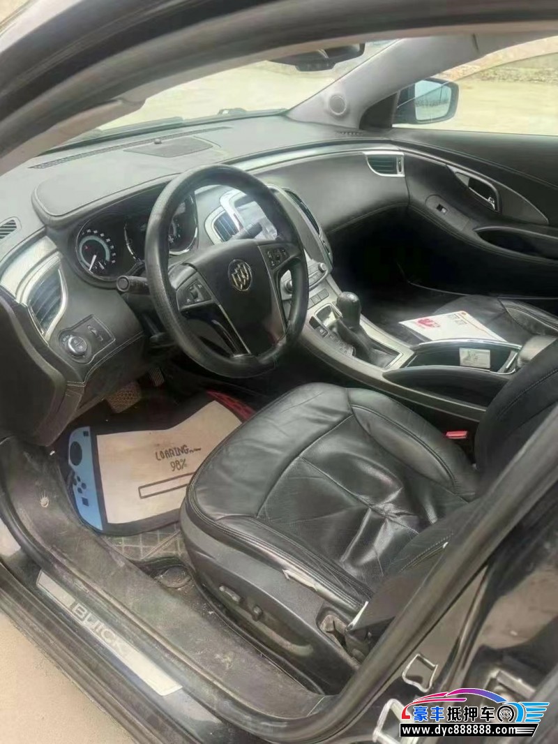 10年别克君威轿车抵押车出售