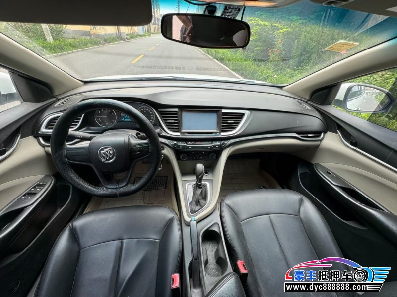 15年别克英朗轿车抵押车出售