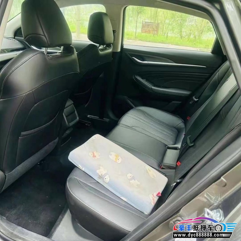 22年长安逸动轿车抵押车出售