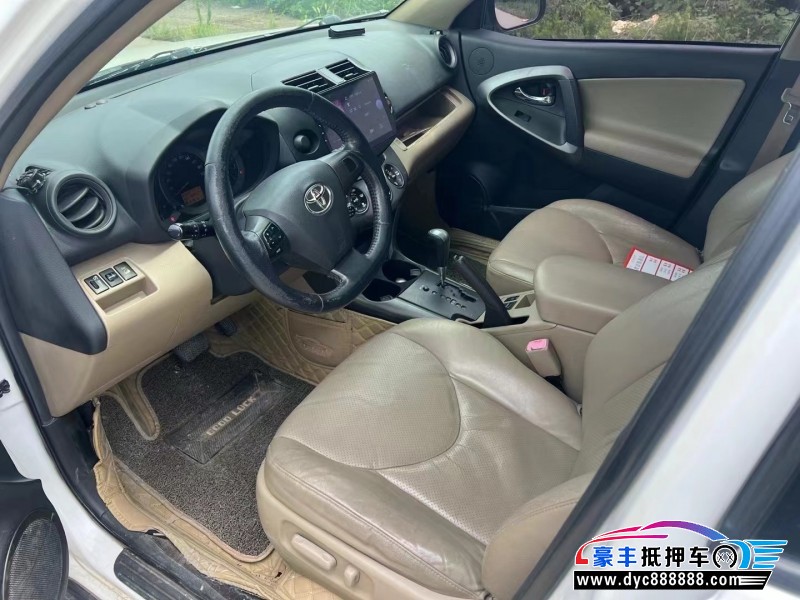12年丰田RAV4轿车抵押车出售