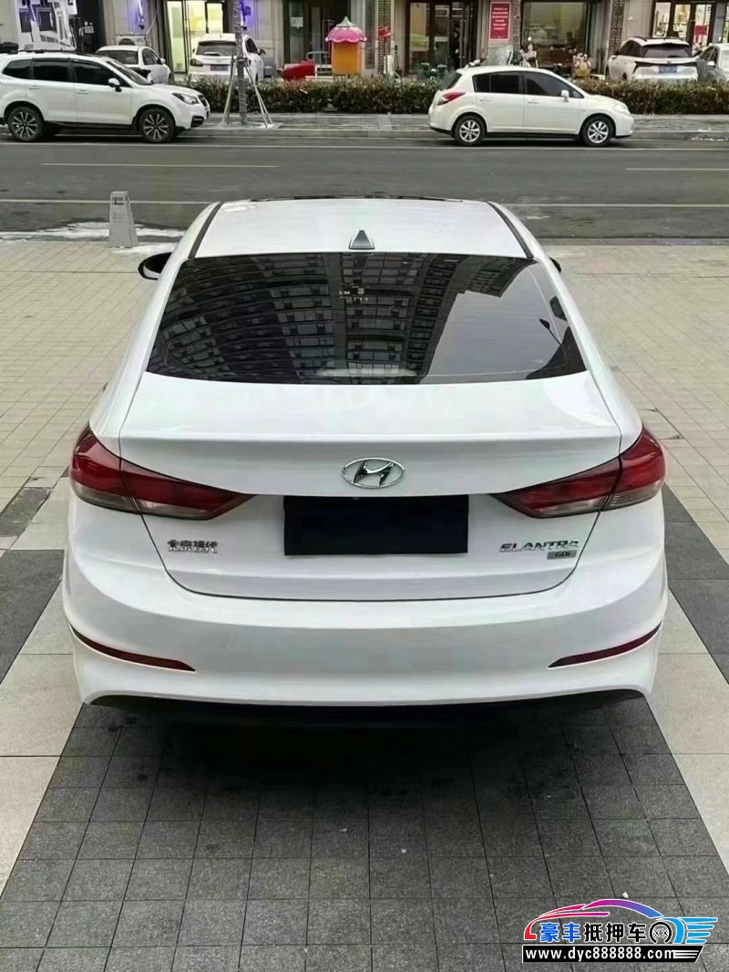 17年现代伊兰特轿车抵押车出售