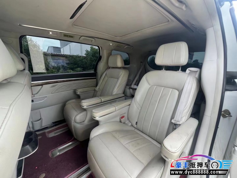 18年传祺M8轿车抵押车出售