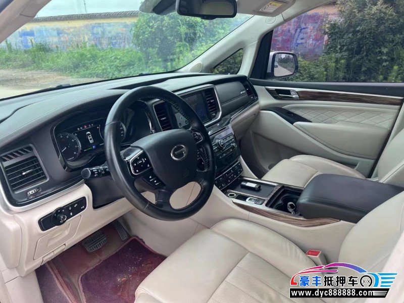 18年传祺M8轿车抵押车出售