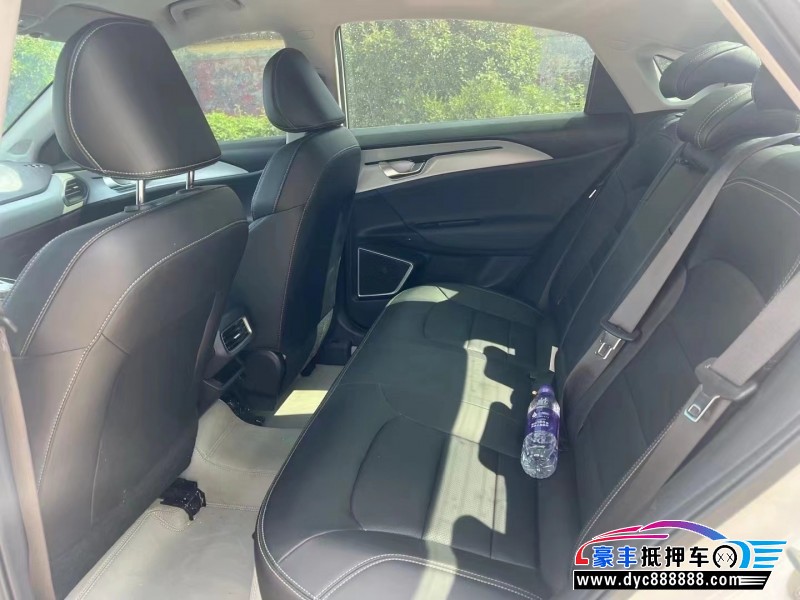 24年吉利几何轿车抵押车出售