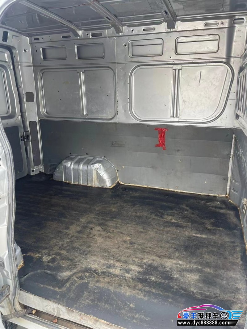 20年东风御风轿车抵押车出售