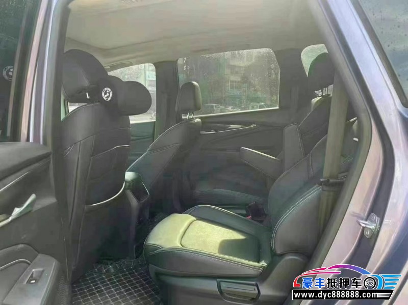 21年上汽大通G50轿车抵押车出售