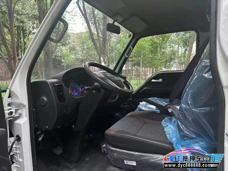 24年福田领航轿车抵押车出售