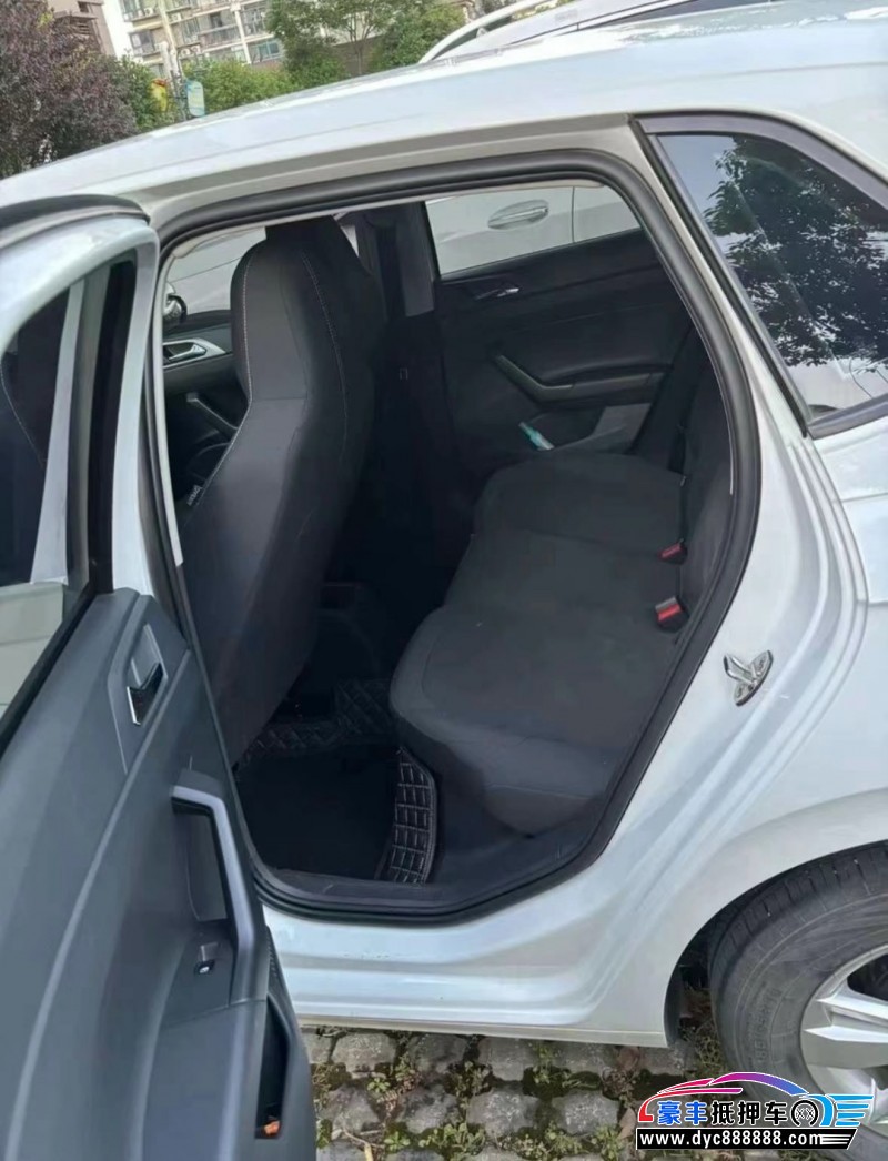 23年大众polo轿车抵押车出售