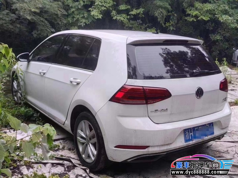 19年大众高尔夫轿车抵押车出售