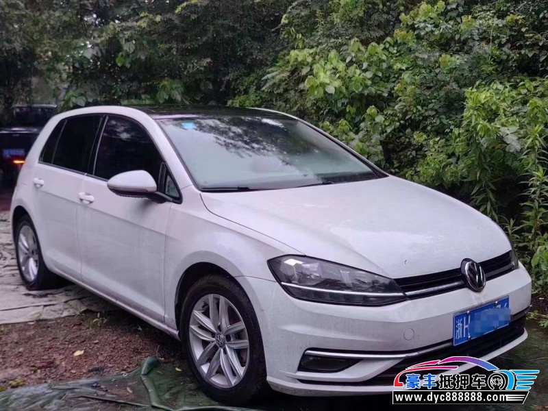 19年大众高尔夫轿车抵押车出售