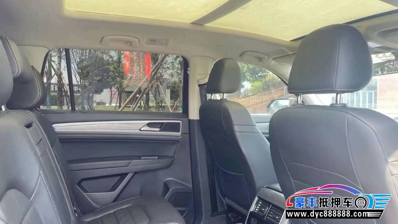 18年大众途昂轿车抵押车出售