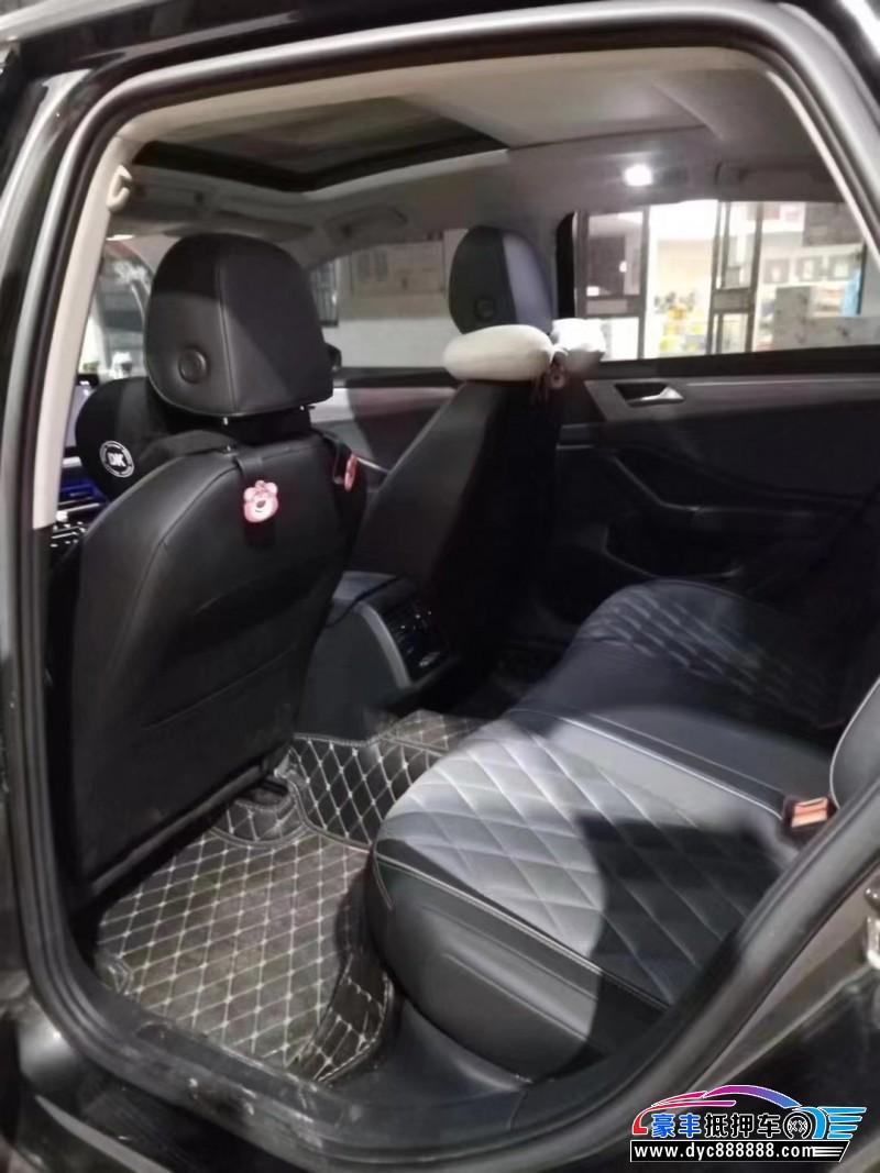 22年大众速腾轿车抵押车出售