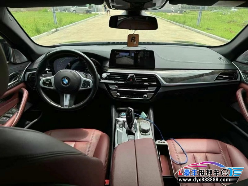 20年宝马5系轿车抵押车出售