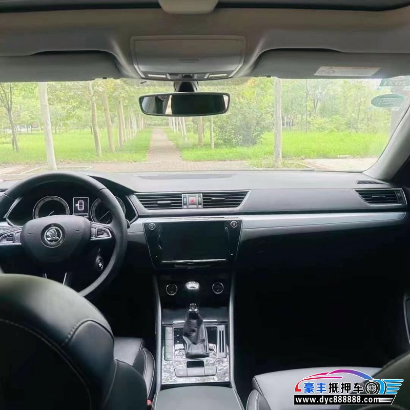 19年斯柯达速派轿车抵押车出售